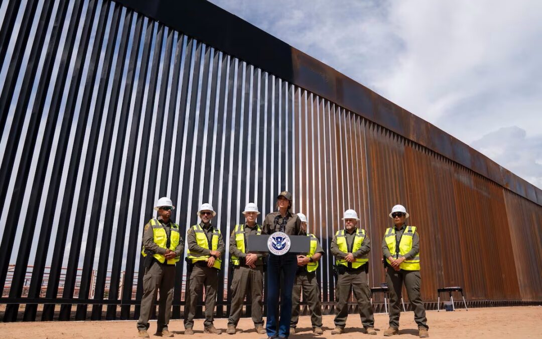 Estados Unidos pinta de negro el muro en la frontera sur para que se caliente y sea más difícil escalarlo