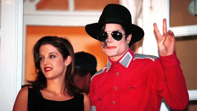 Priscilla Presley revela que Michael Jackson fue “manipulador” con Lisa Marie