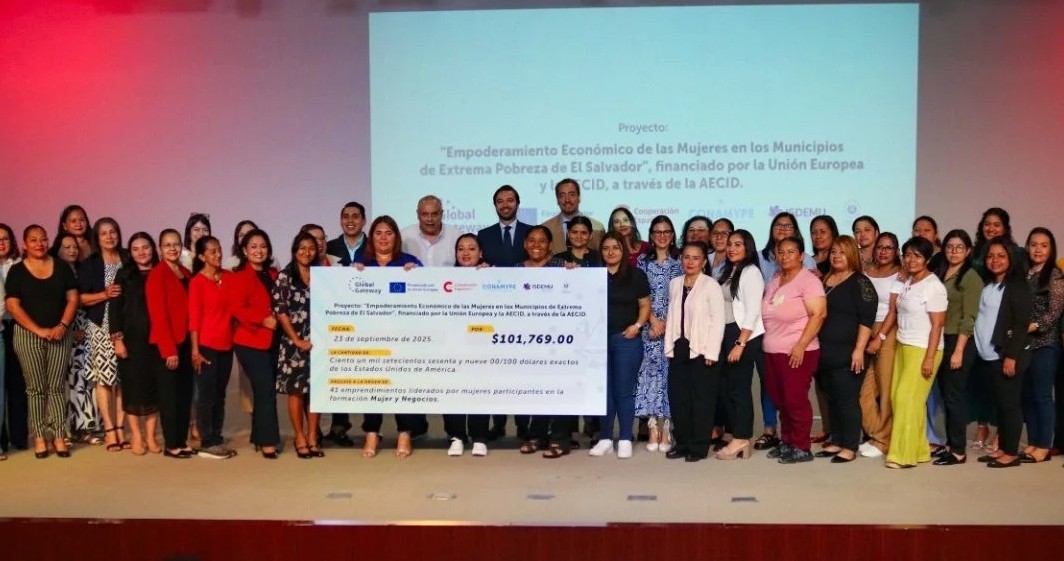 CONAMYPE junto a la Unión Europea entregan capital semilla a 161 emprendimientos liderados por mujeres