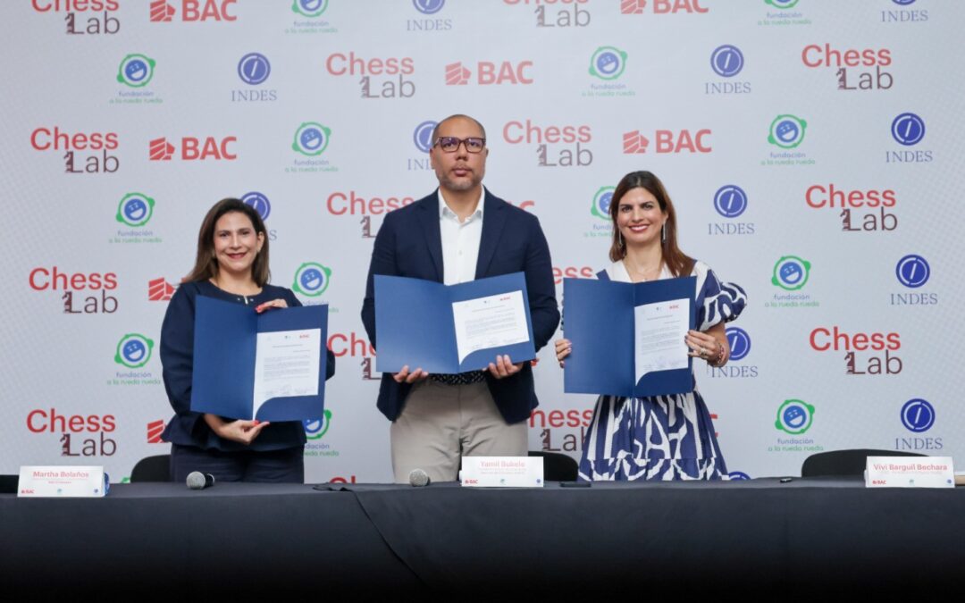 BAC crea alianza con INDES y Fundación A la Rueda Rueda para impulsar el ajedrez en las escuelas salvadoreñas