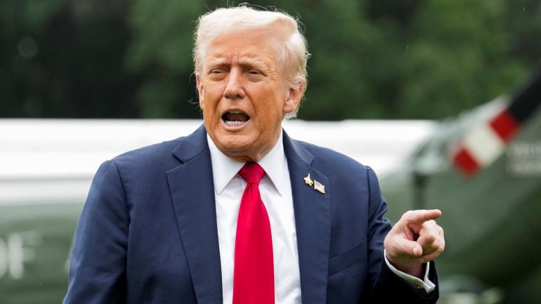 Gobierno de Trump prepara incentivos monetarios para que menores migrantes abandonen EE.UU. por autodeportación