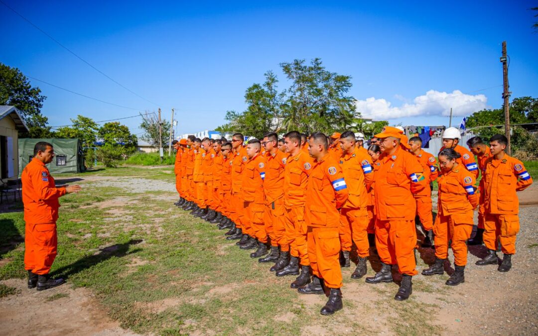 Segundo contingente de ayuda humanitaria salvadoreña arriba a Jamaica tras el paso del huracán Melissa