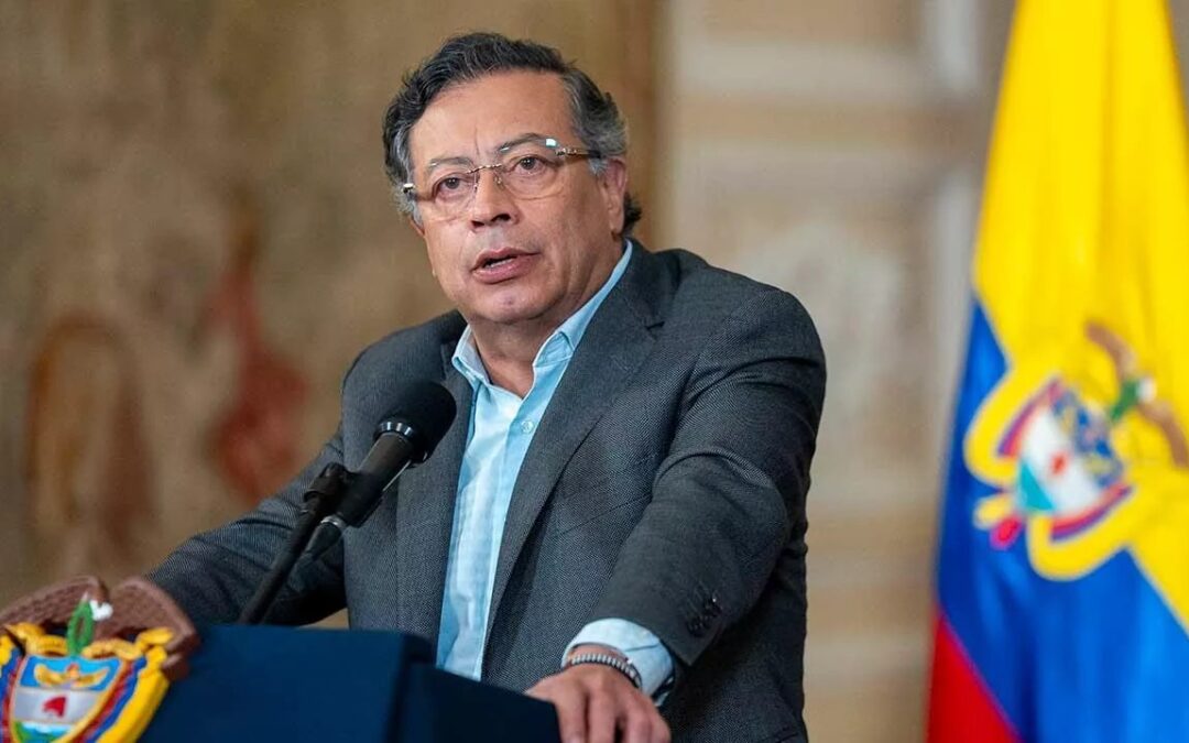Gustavo Petro decreta emergencia económica en Colombia