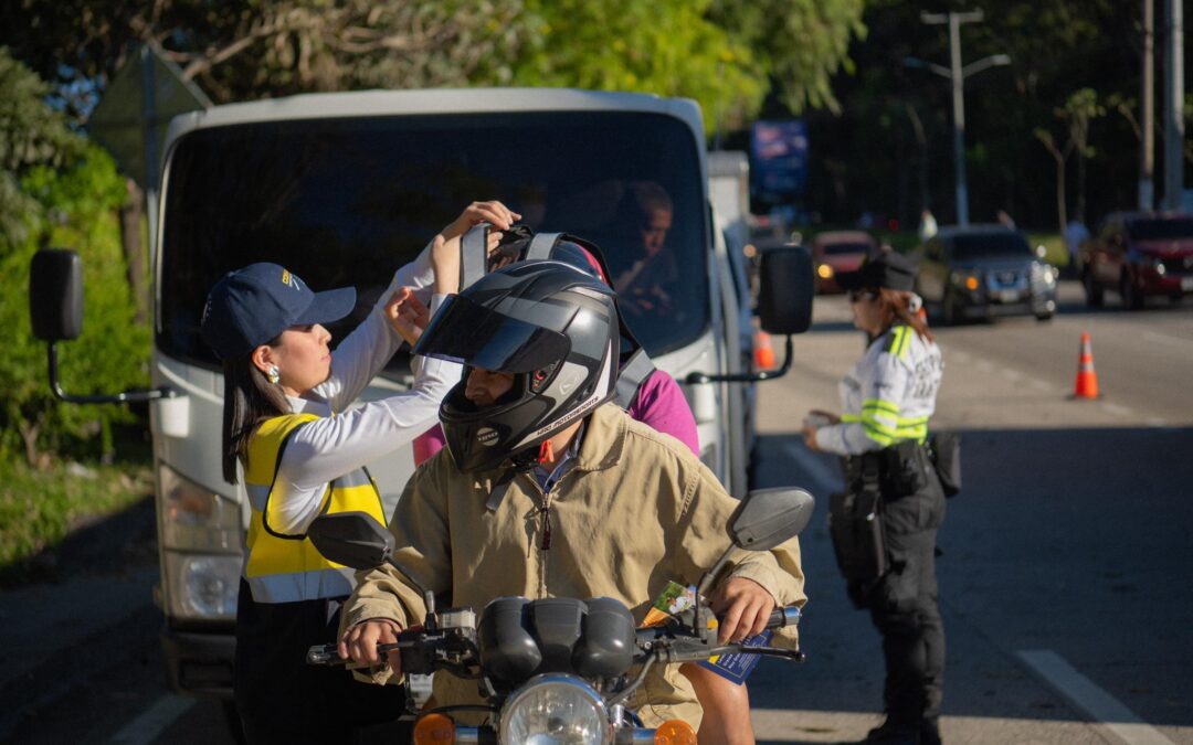 El VMT y Fonat refuerzan controles vehiculares durante las fiestas de fin de año
