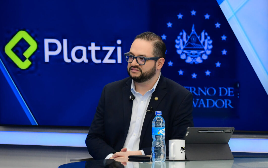 Programa Certifícate impulsa la formación gratuita y registra cerca de 200,000 salvadoreños en la plataforma