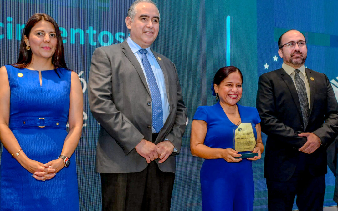 Instituciones del Estado reciben reconocimientos en el Día Internacional contra la Corrupción
