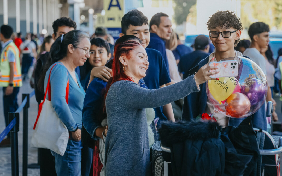 Refuerzan operaciones en el Aeropuerto Internacional de El Salvador por Navidad y Año Nuevo