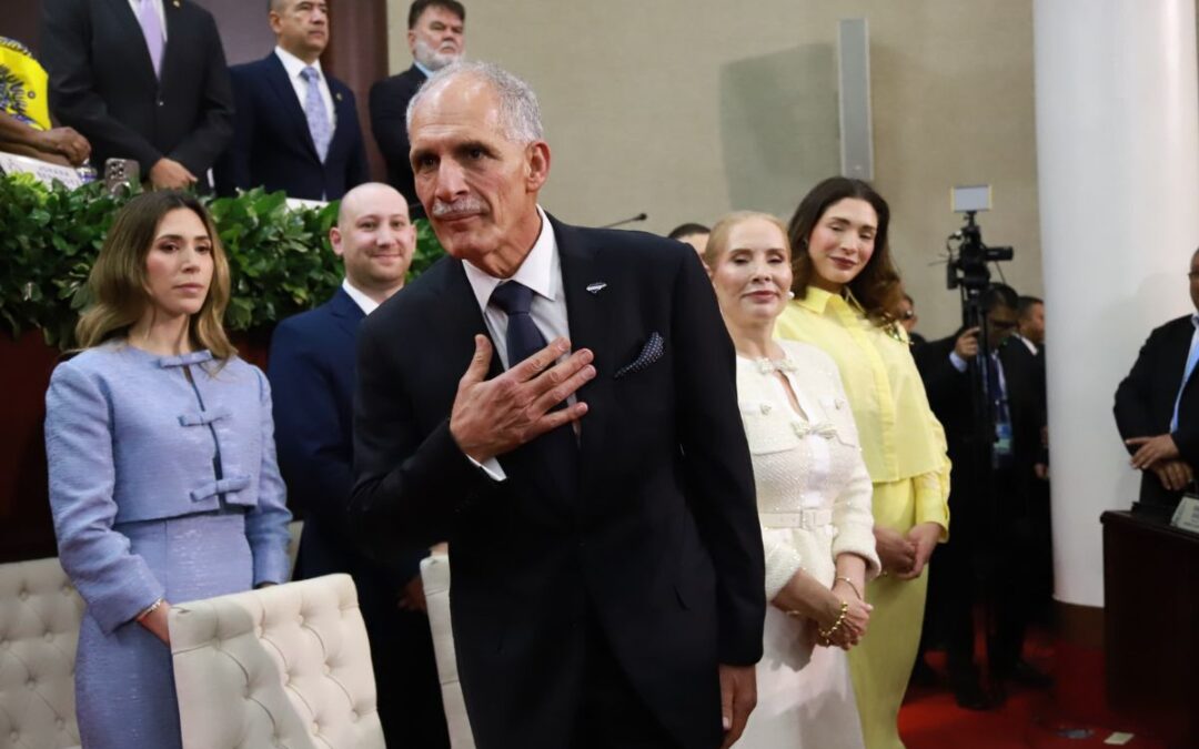 Honduras amanece con nuevo presidente y muchas preguntas en el aire